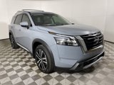 New 2025 Nissan Pathfinder Platinum image 2