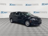 Used 2023 Chrysler Voyager LX image 2