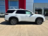 New 2025 Nissan Pathfinder SL image 5