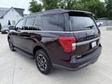 Used 2023 Ford Expedition XLT image 3