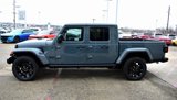 New 2025 Jeep Gladiator Sport image 3