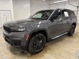 Used 2025 Jeep Grand Cherokee L Laredo image 3