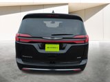 New 2025 Chrysler Pacifica Select image 6