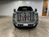 New 2025 GMC Sierra 3500 Denali w/ Denali Reserve Package image 3