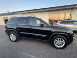 Used 2017 Jeep Grand Cherokee Laredo w/ Quick Order Package 23E image 3