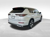 New 2025 Mitsubishi Outlander SE image 3