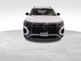 New 2025 Volkswagen Atlas Peak Edition SE image 2