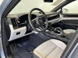 Used 2025 Porsche Cayenne Coupe image 4