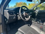 Certified 2025 Porsche Macan image 4