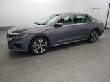 Used 2021 Volkswagen Passat 2.0T SE image 2