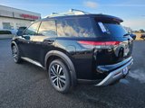 New 2025 Nissan Pathfinder Platinum w/ Black Appearance Package image 5