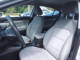 Used 2017 Hyundai Elantra SE image 4