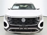 New 2025 Volkswagen Atlas Cross Sport SE image 2