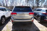 Used 2017 Jeep Grand Cherokee Limited image 3