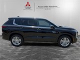 New 2025 Mitsubishi Outlander ES image 4