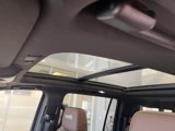 Used 2023 Chevrolet Suburban High Country image 2