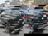 New 2025 Mitsubishi Outlander SE image 2
