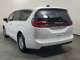 New 2026 Chrysler Pacifica Select image 5