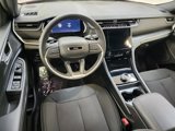 New 2025 Jeep Grand Cherokee Laredo w/ Luxury Tech Group I image 3