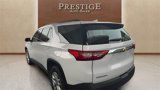 Used 2021 Chevrolet Traverse LT image 2