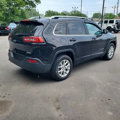 Used 2017 Jeep Cherokee Latitude w/ Cold Weather Group image 6
