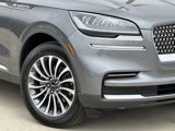 Used 2024 Lincoln Aviator Reserve w/ Equipment Group 201A image 4
