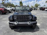 Used 2025 Jeep Gladiator Sport image 4