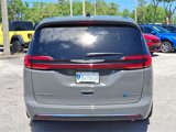 New 2025 Chrysler Pacifica Select image 5