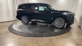 New 2025 INFINITI QX80 Sensory image 3