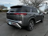 New 2025 Nissan Pathfinder Platinum image 5