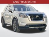 New 2025 Nissan Pathfinder SL w/ SL Premium Package image 4