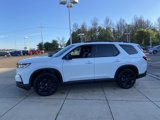 New 2025 Honda Pilot Black Edition image 5