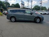 New 2025 Chrysler Pacifica Select image 4