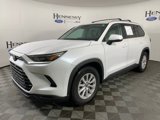 Used 2024 Toyota Grand Highlander XLE image 2
