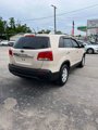 Used 2011 Kia Sorento LX w/ Convenience Pkg image 3