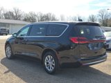 New 2025 Chrysler Pacifica Select w/ Uconnect Theater Family Group image 2