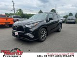 Used 2022 Toyota Highlander XLE image 4