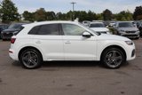 Used 2025 Audi Q5 e Premium Plus w/ Premium Plus Package image 4