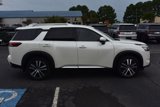 Used 2024 Nissan Pathfinder Platinum w/ Black Appearance Package image 4