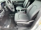New 2026 Chrysler Pacifica Select image 3