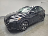 Used 2022 Nissan Kicks SV image 2