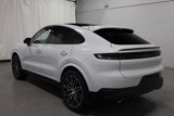 Certified 2024 Porsche Cayenne Coupe image 3