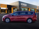 New 2025 Chrysler Pacifica Select image 3