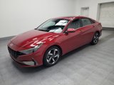 Used 2022 Hyundai Elantra SEL w/ Convenience + Premium Package image 2