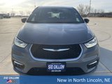 New 2025 Chrysler Pacifica Select image 4