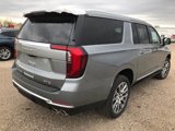 New 2025 GMC Yukon XL Denali w/ Denali Reserve Package image 4