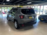 Used 2019 Jeep Renegade Latitude image 4