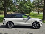 New 2025 Lincoln Nautilus Reserve image 2