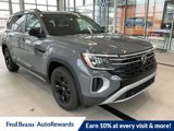New 2025 Volkswagen Atlas Peak Edition SE image 3