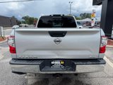 Used 2018 Nissan Titan SV image 5